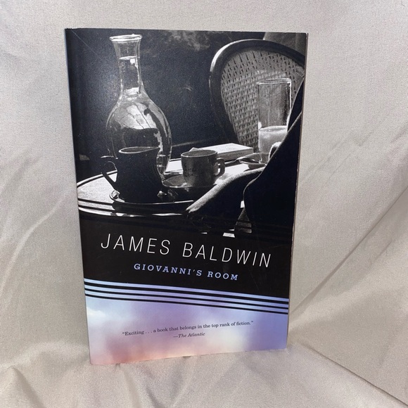 Book bundle. Buy separately or mini bundles - Picture 6 of 16